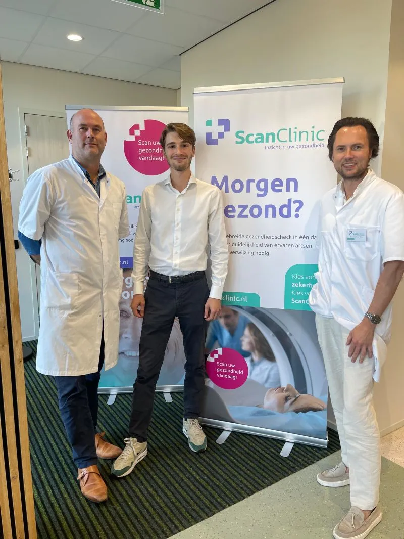 Het team van Wellcom bij launching partner ScanClinic